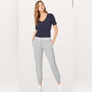 Lululemon Cool & Collected Jogger *28"
Heathered Blue